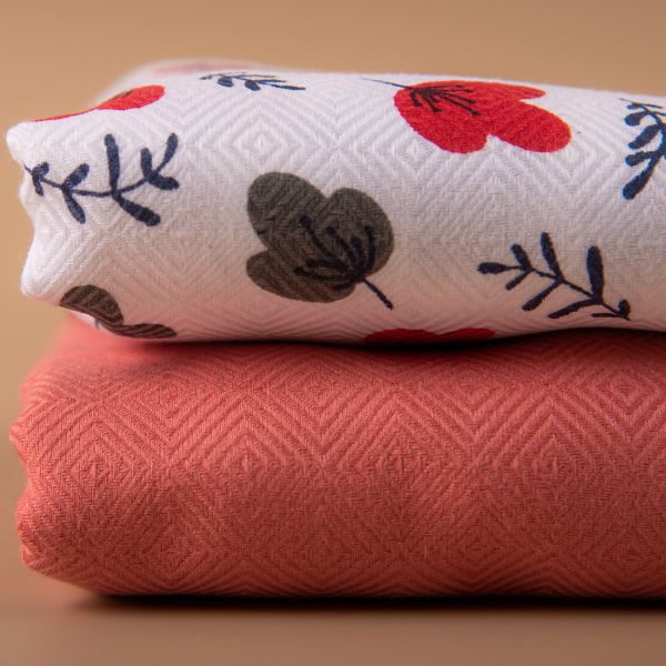 100% Cotton White Print and Solid Dyed Combo Towels-TOMATO RED